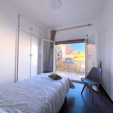 Caserna 13 - Luminoso Piso En Figueres * Figueres (Girona)